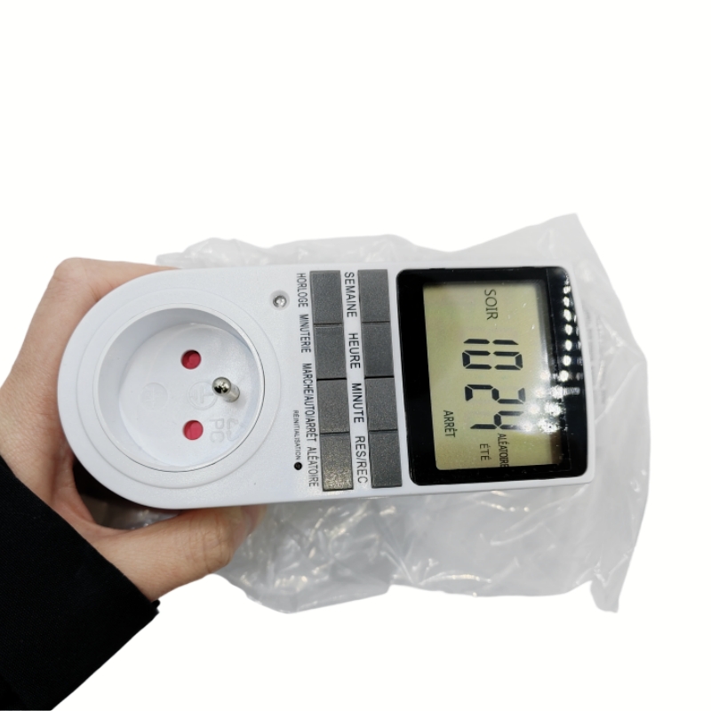 7 Days Programmable Timer Sock - Timer Dual Outlet recensione e prezzo